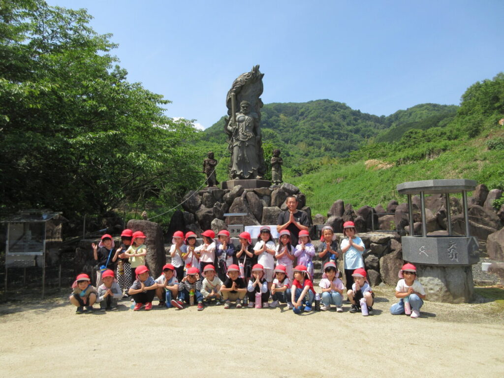11.八坂寺交流（5歳）