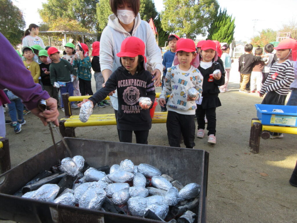 48.わくわくタイム（焼き芋大会）